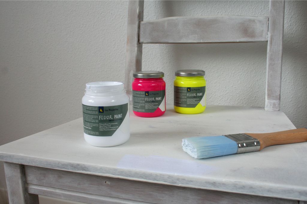 Cómo pintar muebles. Muebles fluor