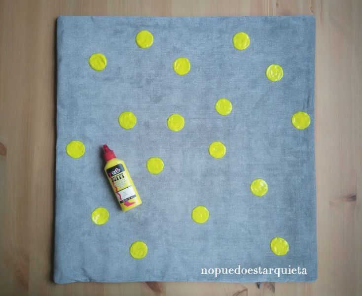 cojín decorado pintura