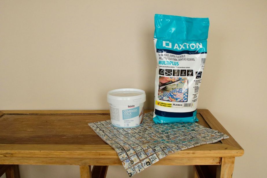 materiales para poner azulejos